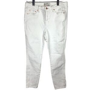 FREE PEOPLE WHITE SKINNY MID RISE JEANS